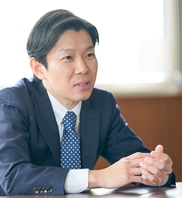 代表取締役 赤塚 健作