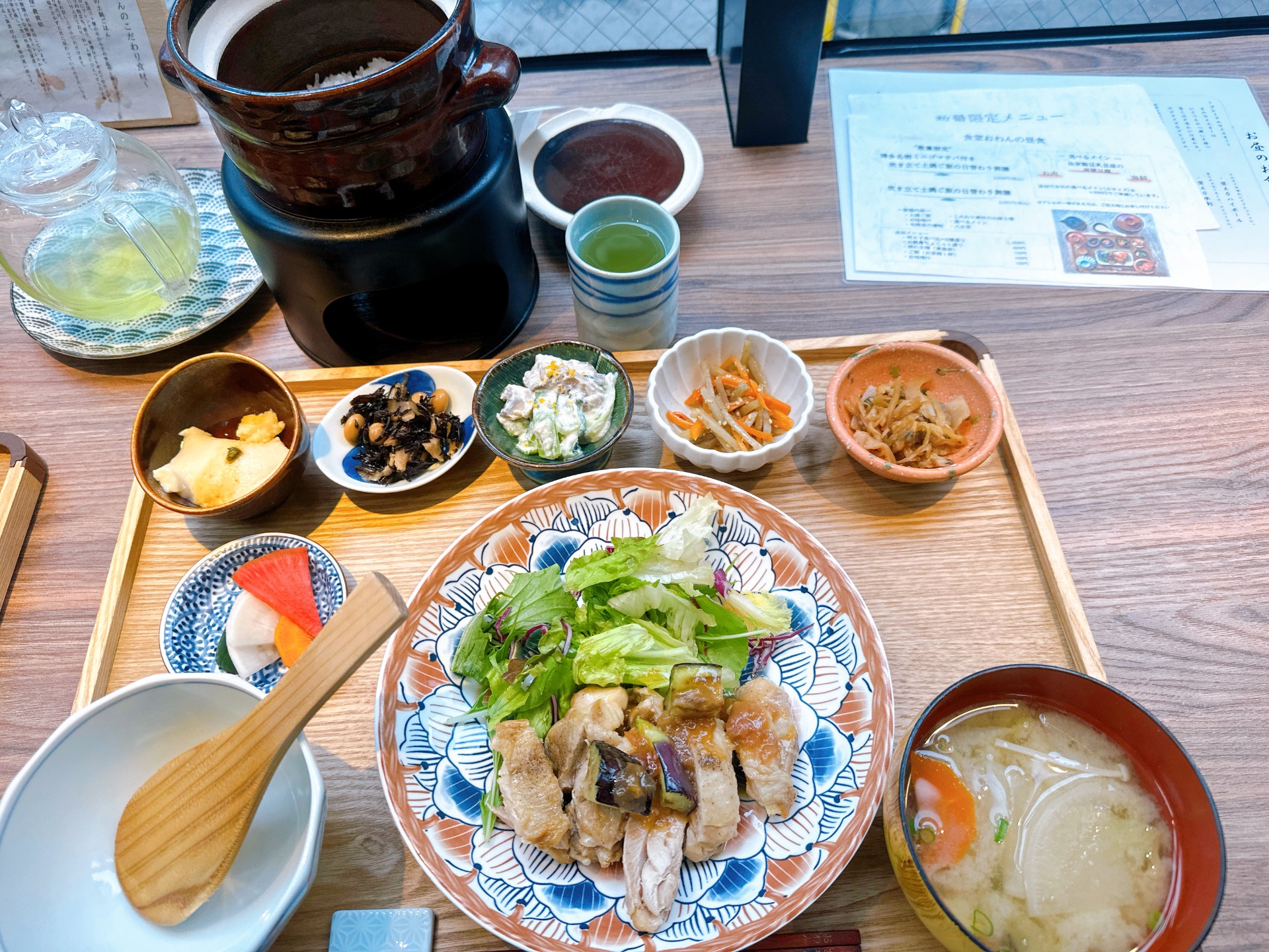 【香椎店】ほかほかの土鍋ごはんはいかがですか？