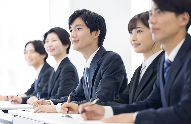福利厚生や研修制度
